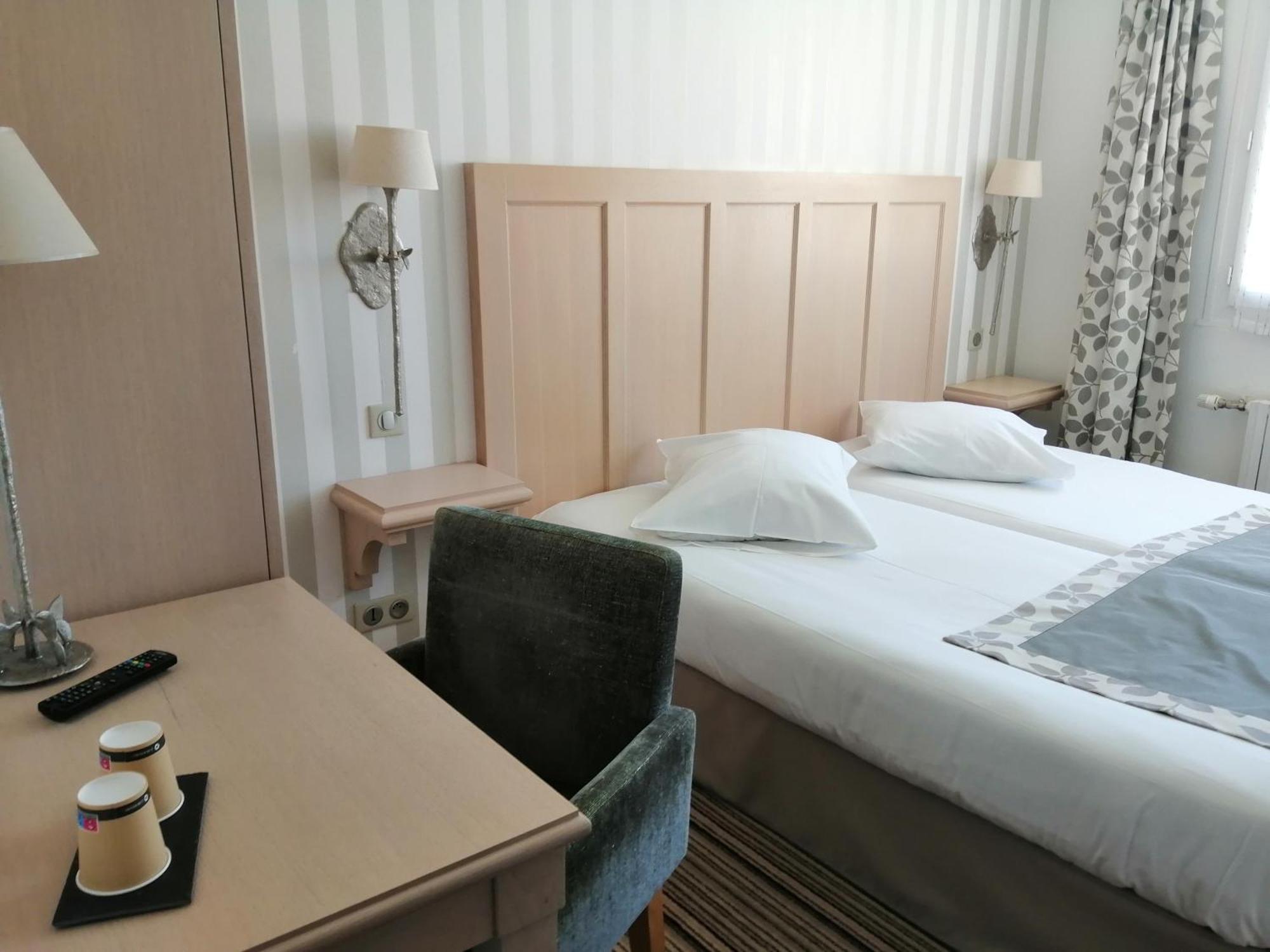 Hotel Les Fleurs Pontaubert Dış mekan fotoğraf